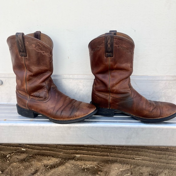 Women’s Ariat Boots - Picture 3 of 5